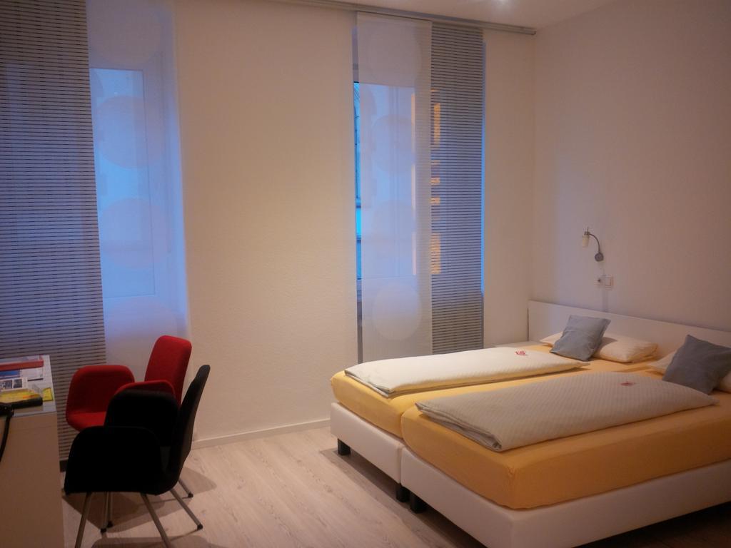 Hotel Barbarossa Karlsruhe Stadtmitte Cameră foto