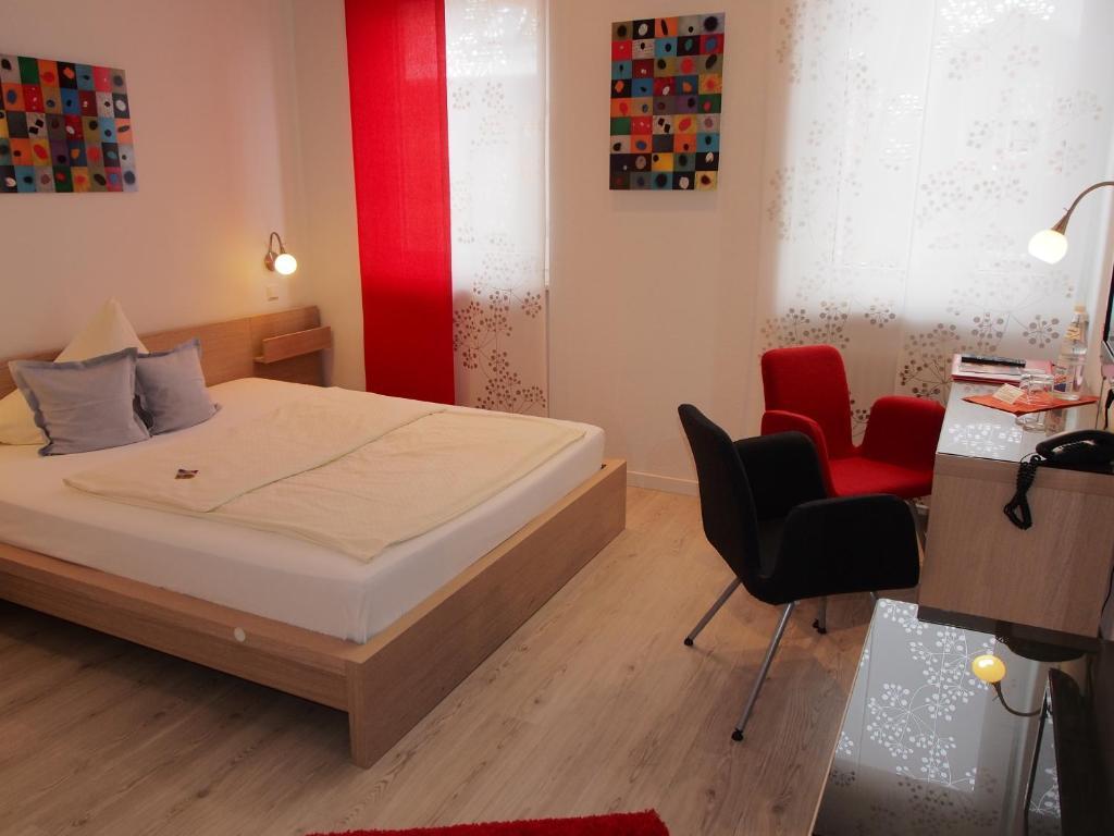 Hotel Barbarossa Karlsruhe Stadtmitte Cameră foto